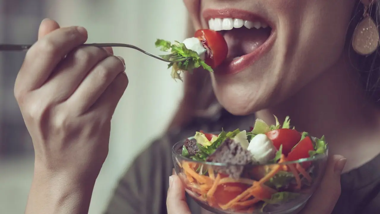 Ecco l’ordine corretto con cui dovresti mangiare i tuoi pasti